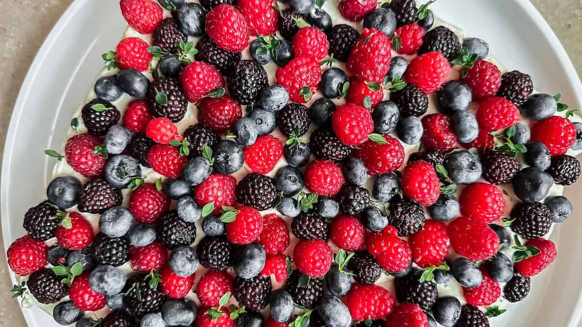 Rich Cream Berry Pie.