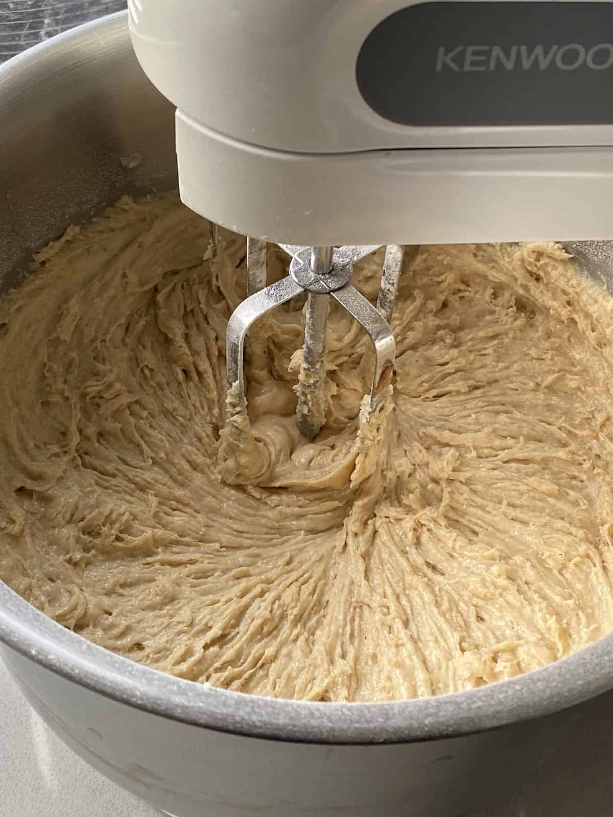 Add the dry ingredients and mix well.